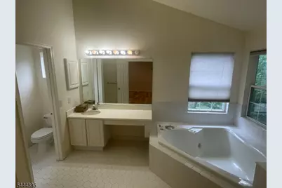 67 Gannett Ct, Wayne, NJ 07470 - Photo 17