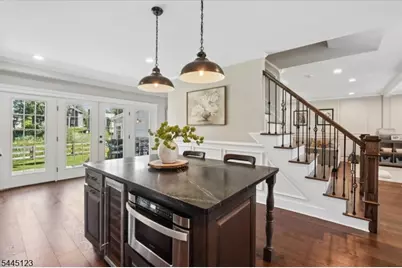 7 Cosma Pl, Mendham, NJ 07945 - Photo 9
