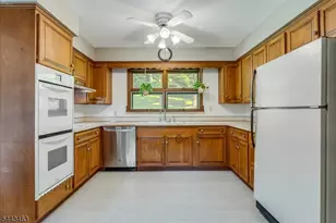 45 Gristmill Rd, Randolph Township, NJ 07869 - Photo 9