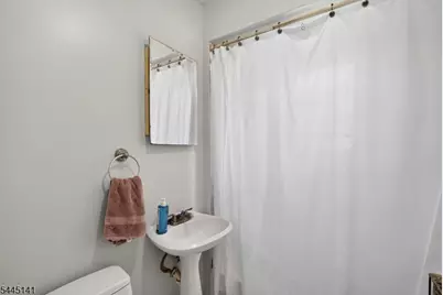 93 Gaywood Ave, Woodbridge Township, NJ 07067 - Photo 15