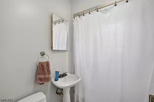 93 Gaywood Ave, Woodbridge Township, NJ 07067 - Photo 15