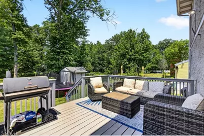 93 Gaywood Ave, Woodbridge Township, NJ 07067 - Photo 19