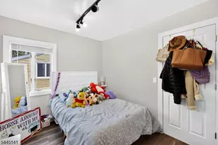 93 Gaywood Ave, Woodbridge Township, NJ 07067 - Photo 13