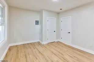 152 N Clinton St, East Orange, NJ 07017 - Photo 19
