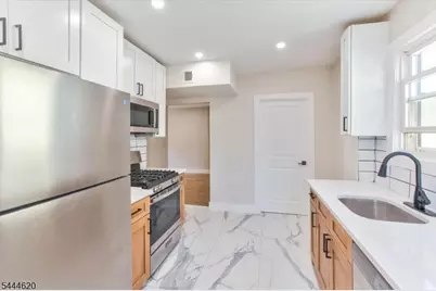 152 N Clinton St, East Orange, NJ 07017 - Photo 25