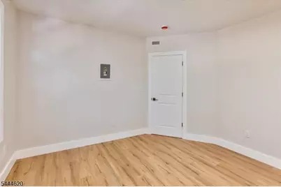 152 N Clinton St, East Orange, NJ 07017 - Photo 37