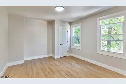 152 N Clinton St, East Orange, NJ 07017 - Photo 35