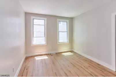 152 N Clinton St, East Orange, NJ 07017 - Photo 19