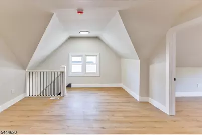 152 N Clinton St, East Orange, NJ 07017 - Photo 41