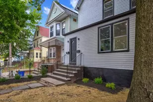 152 N Clinton St, East Orange, NJ 07017 - Photo 3