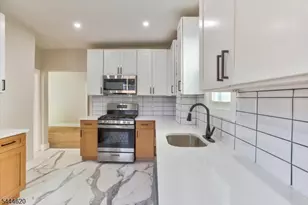 152 N Clinton St, East Orange, NJ 07017 - Photo 13