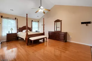 64 Walters Brook Dr, Bridgewater, NJ 08807 - Photo 21