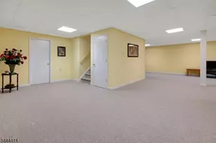 64 Walters Brook Dr, Bridgewater, NJ 08807 - Photo 33