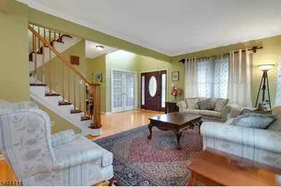 64 Walters Brook Dr, Bridgewater, NJ 08807 - Photo 9