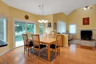 64 Walters Brook Dr, Bridgewater, NJ 08807 - Photo 15