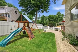 8 Oakwood Rd, Jefferson Township, NJ 07849 - Photo 29
