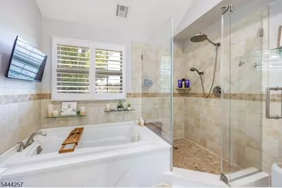 8 Ferndale Pl, Pequannock Township, NJ 07444 - Photo 29