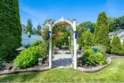 8 Ferndale Pl, Pequannock Township, NJ 07444 - Photo 45