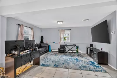 296 N 12th Pl, Prospect Park, NJ 07508 - Photo 9