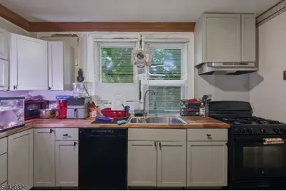 55 Schaefer Rd, Maplewood, NJ 07040 - Photo 21