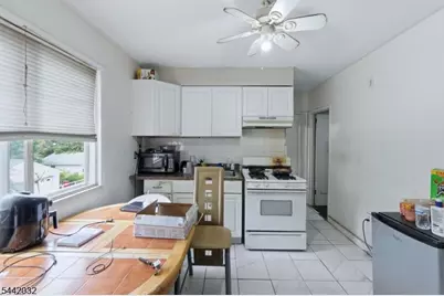 55 Schaefer Rd, Maplewood, NJ 07040 - Photo 9
