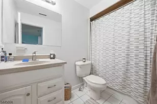 9 New Bedford Rd, West Milford, NJ 07480 - Photo 23