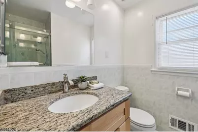54 Mountainview Dr, Cedar Grove, NJ 07009 - Photo 15