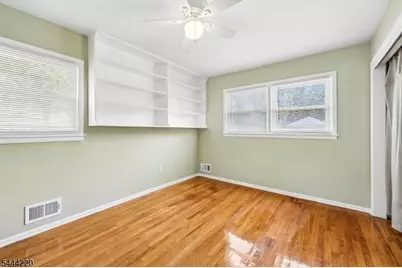 54 Mountainview Dr, Cedar Grove, NJ 07009 - Photo 21