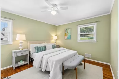 54 Mountainview Dr, Cedar Grove, NJ 07009 - Photo 17