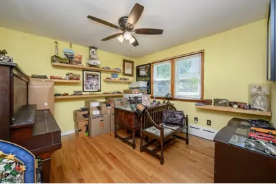 341 Saint Johns Pl, Bound Brook, NJ 08805 - Photo 15