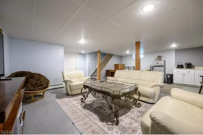 341 Saint Johns Pl, Bound Brook, NJ 08805 - Photo 17