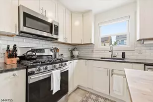 22 Naden Ave, Irvington, NJ 07111 - Photo 5