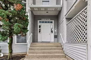 37 Amethyst Ln, Paterson, NJ 07501 - Photo 21