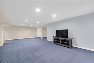 1 Tanager Dr, Raritan Township, NJ 08551 - Photo 39