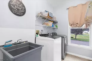 1 Tanager Dr, Raritan Township, NJ 08551 - Photo 23