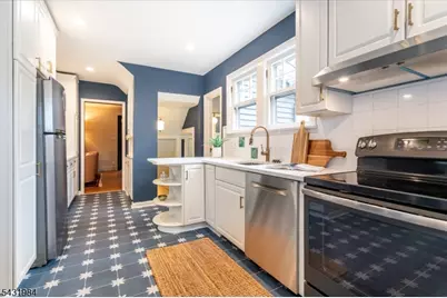 38 Burroughs Way, Maplewood, NJ 07040 - Photo 13