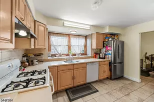 1005 Robin Rd, Hillsborough Township, NJ 08844 - Photo 21