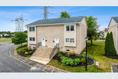 1005 Robin Rd, Hillsborough Township, NJ 08844 - Photo 15