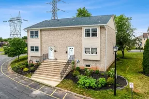 1005 Robin Rd, Hillsborough Township, NJ 08844 - Photo 15