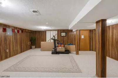1005 Robin Rd, Hillsborough Township, NJ 08844 - Photo 33