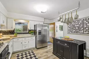 5 The Glen, Cedar Grove, NJ 07009 - Photo 11