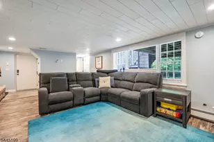 31 Osceola Rd, Wayne, NJ 07470 - Photo 27