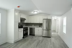 15 3rd St, Wayne Twp., NJ 07470 - Photo 3