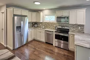 1 Lakeshore Dr, Roxbury Township, NJ 07857 - Photo 11
