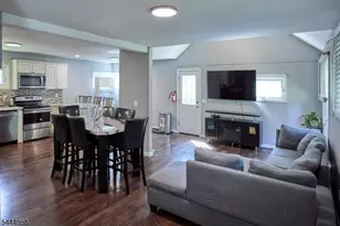 1 Lakeshore Dr, Roxbury Township, NJ 07857 - Photo 15