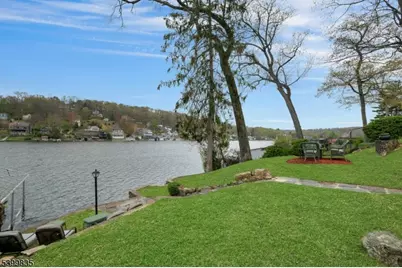 78 Ithanell Rd, Hopatcong, NJ 07843 - Photo 3