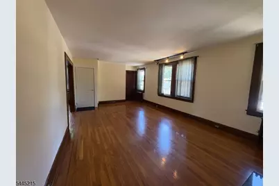 50 Brookwood Dr, Maplewood, NJ 07040 - Photo 7