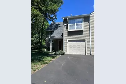 231 McAuliffe Ct, Franklin Township, NJ 08873 - Photo 1