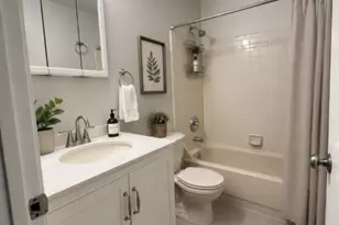 231 McAuliffe Ct, Franklin Township, NJ 08873 - Photo 9