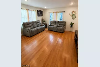 757 Seaport Dr, Elizabeth, NJ 07201 - Photo 3